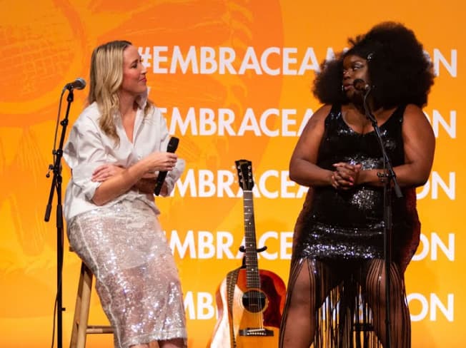 An Interview with Yola and PureWow’s Mary Kate McGrath | Embrace Ambition Summit